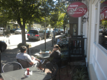 Pizzeria Del Ray on Mt. Vernon Avenue